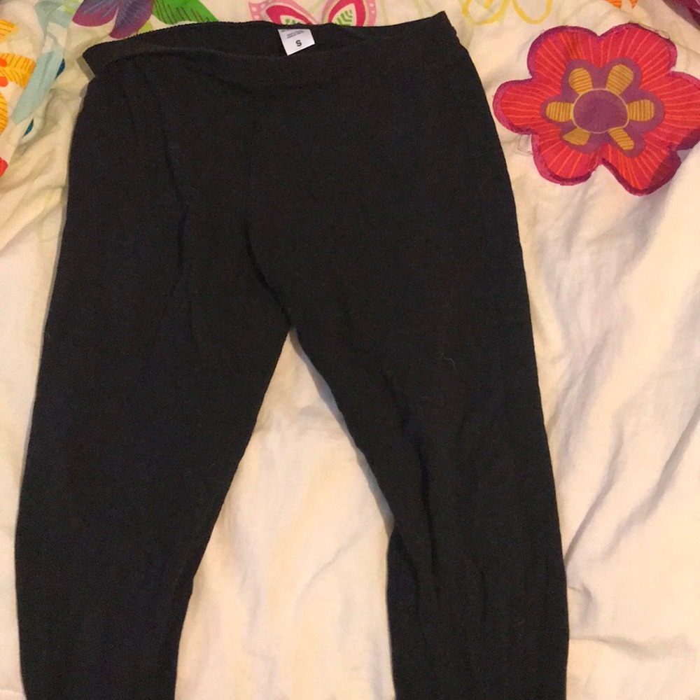 Black leggings
